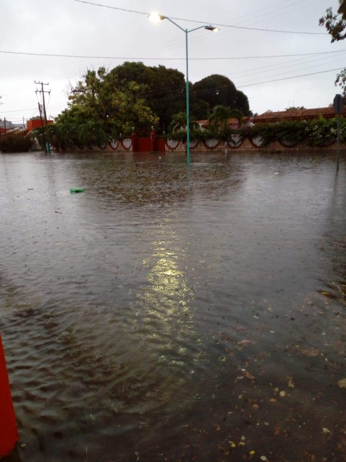 Bajo El Agua Calles De Chetumal Por Intensas Lluvias Quadratin