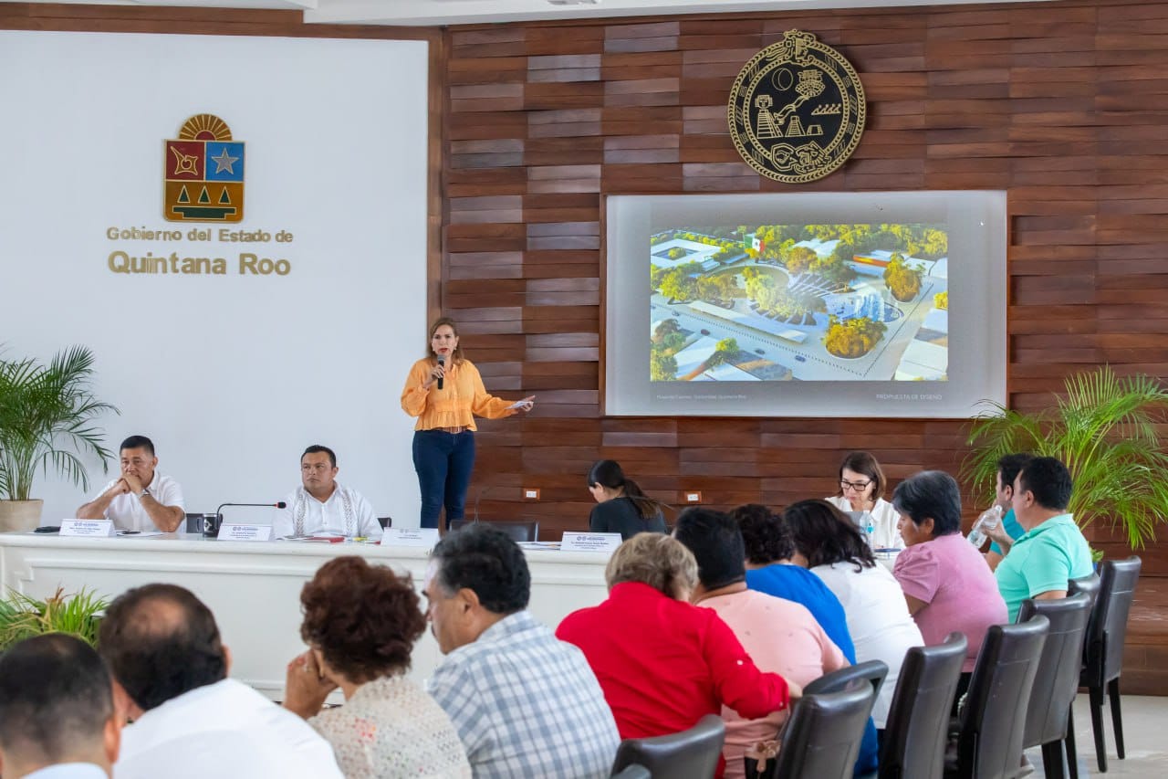 Plaza 28 De Julio En Playa Del Carmen Para Los Solidarenses Lili