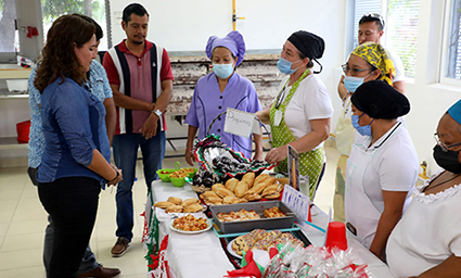 Impulsa Lili Campos A Mujeres Emprendedoras Quadratin Quintana Roo