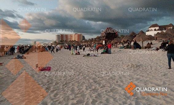 Reciben primeros rayos del sol en playas de Cancún Quadratin Quintana Roo