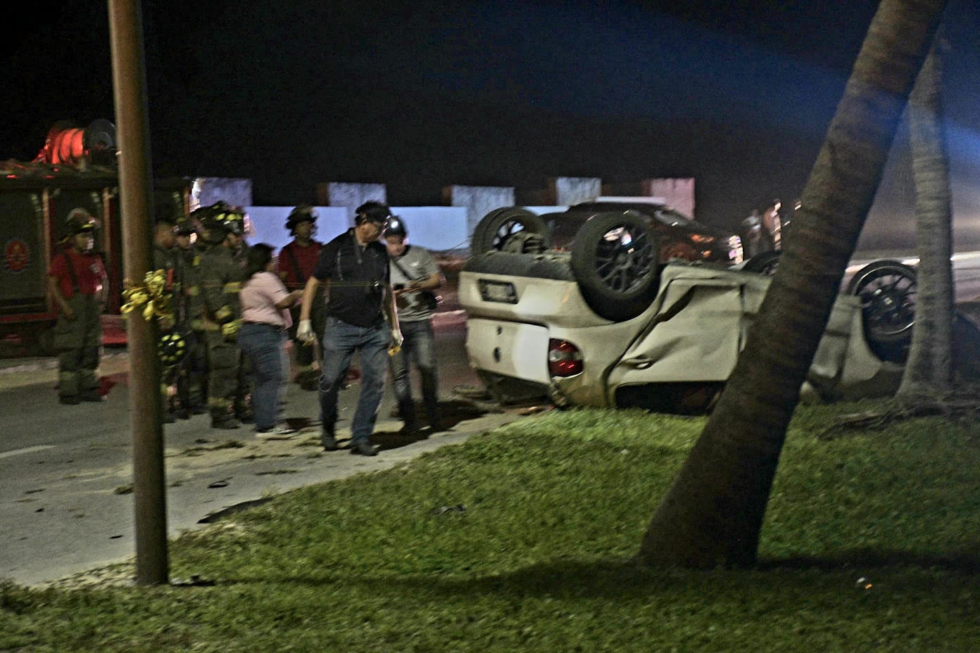 Deja Volcadura En Zona Hotelera De Canc N Personas Sin Vida