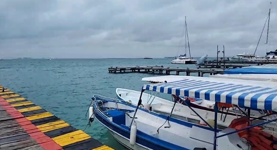 Encierra mal tiempo a pescadores de Isla Mujeres - Quadratin Quintana Roo