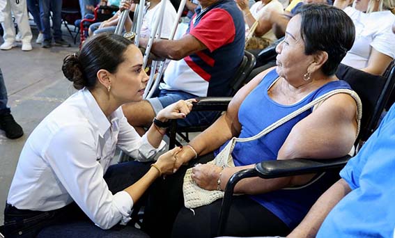Fortalece Ana Paty crecimiento de niñas y mujeres - Quadratin Quintana Roo