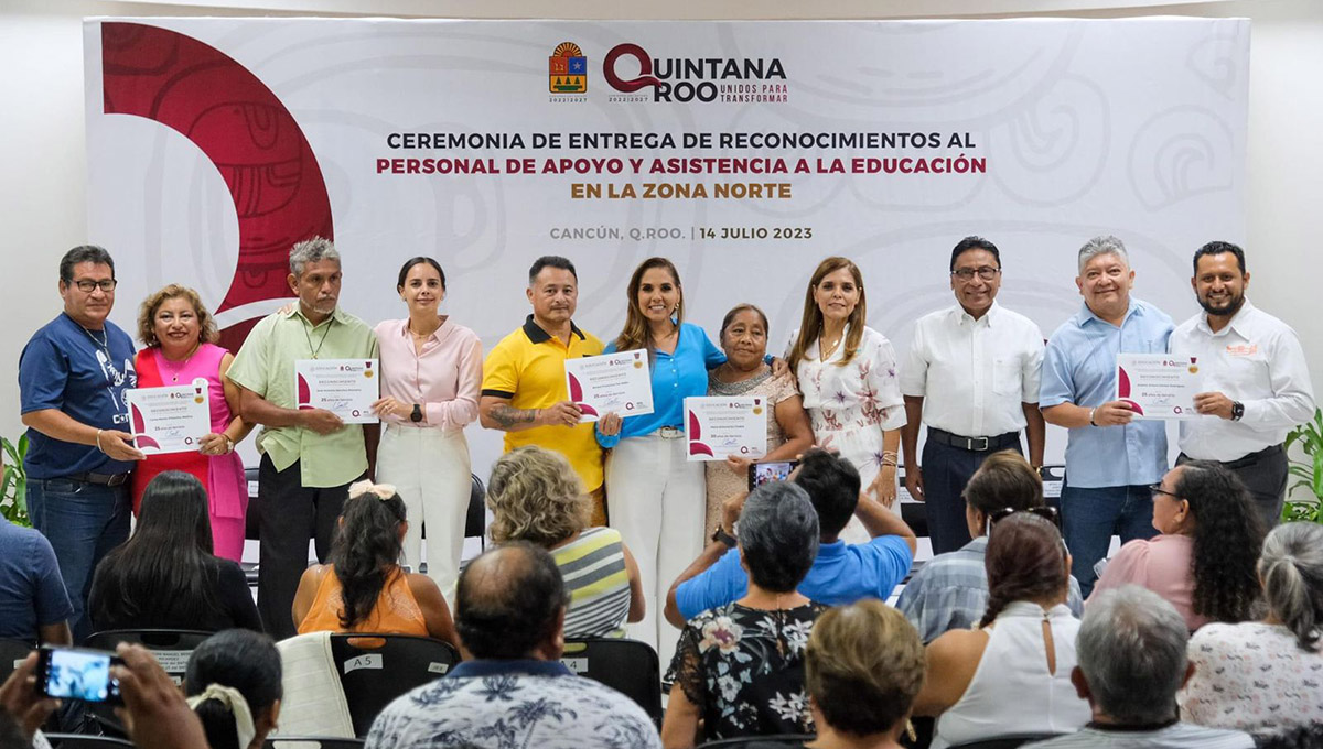 Reconoce Mara a personal de apoyo a la educación - Quadratin Quintana Roo
