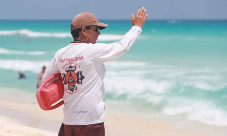 Invitan autoridades a disfrutar las playas de Cancún