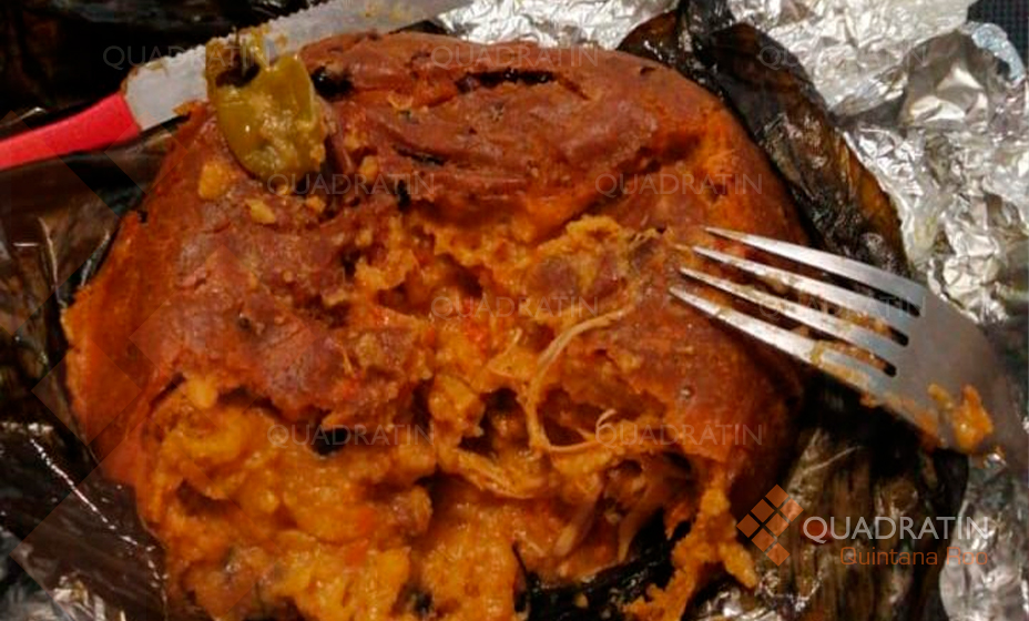 Pibipollo Sube Pibipollo hasta los cielos antes del Día de Muertos en Cancún ...