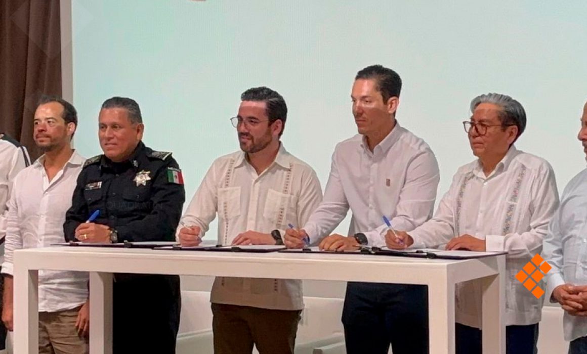 Firman de convenio contra el maltrato animal en Quintana Roo ...