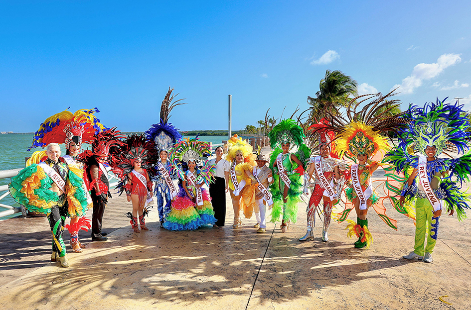 Esta imagen tiene un atributo ALT vacío; su nombre de archivo es CARNAVAL-CANCUN-1-1.jpg