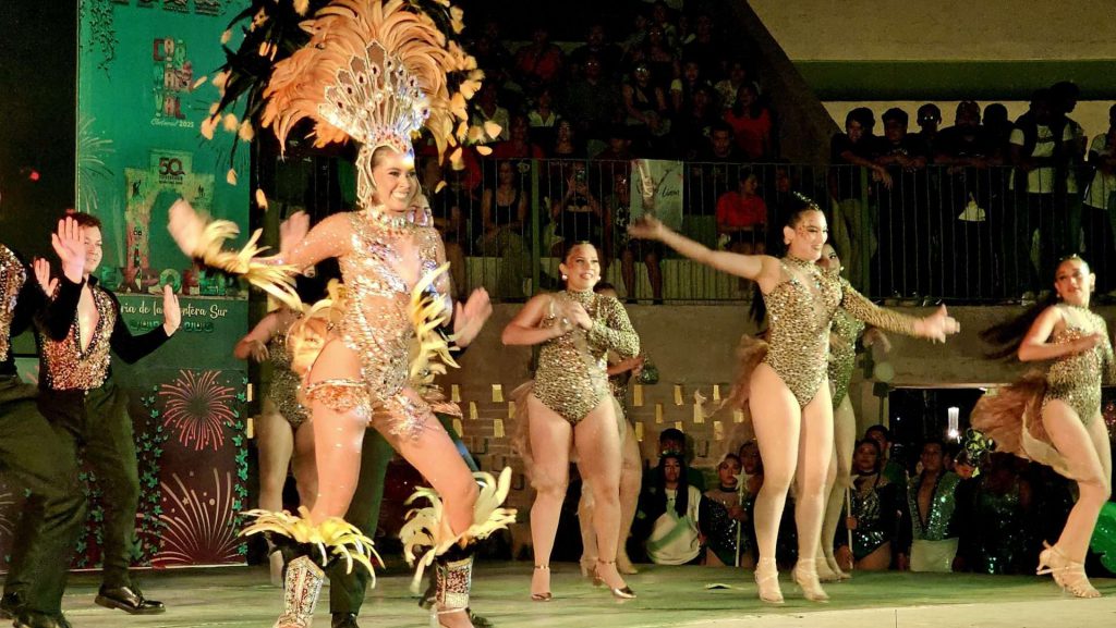 Esta imagen tiene un atributo ALT vacío; su nombre de archivo es CARNAVAL-CHETUMAL-1024x577.jpg