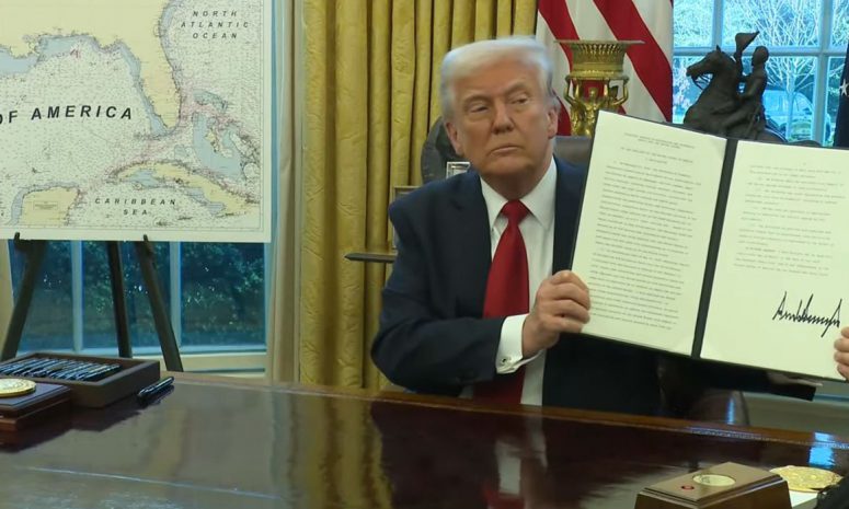 Anuncia Trump arancel del 25% para automóviles