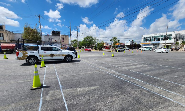 Implementan plan piloto de semaforización y urbanismo en Cancún