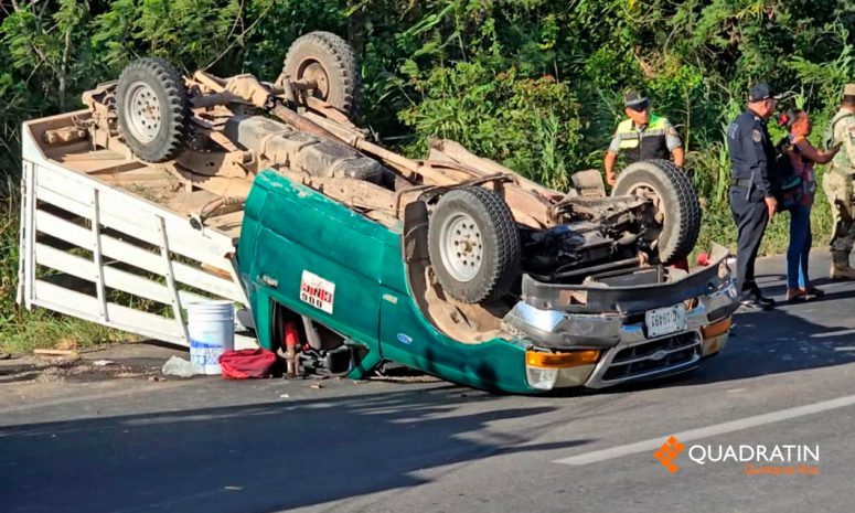 Deja volcadura en Chetumal 11 trabajadores del Tren Maya lesionados