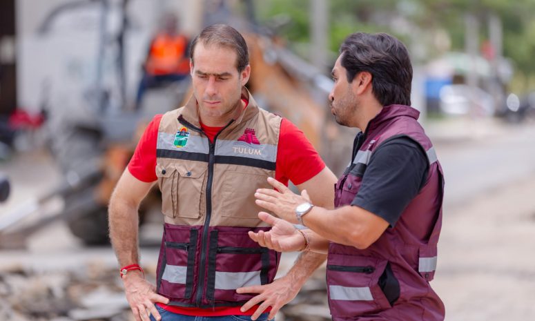 Supervisa Diego Castañón pavimentación en el municipio de Tulum