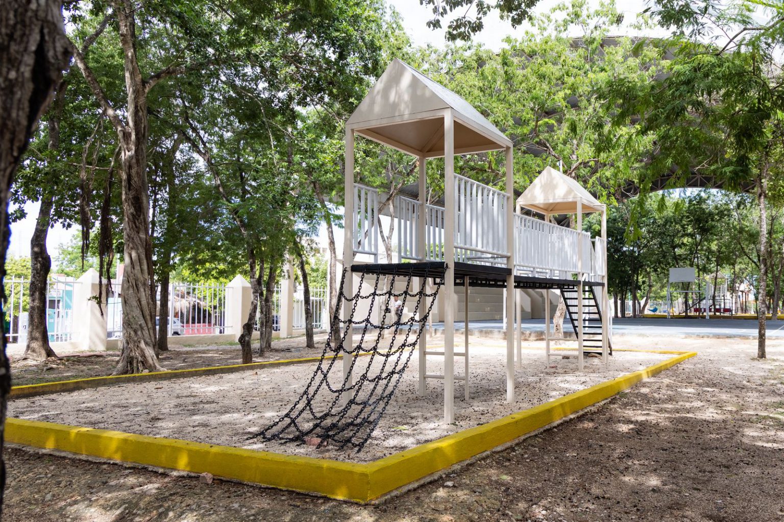 Recupera gobierno de Playa del Carmen parques y domos - Quadratin ...