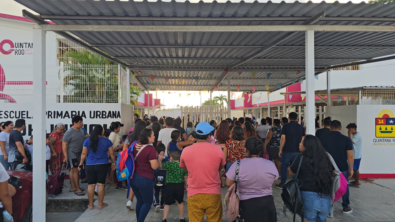 Regresan a clases más de 338 mil estudiantes en Quintana Roo ...