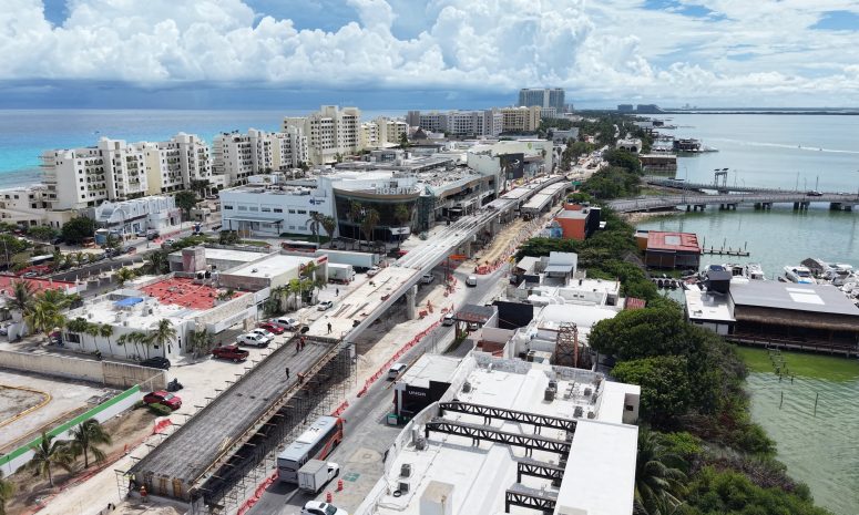 Distribuidor vial Kukulcán alcanza 70% de avance en Cancún