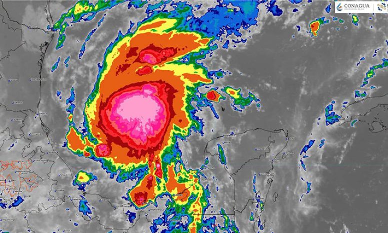 Tormenta tropical Isaías manda lluvias a Quintana Roo